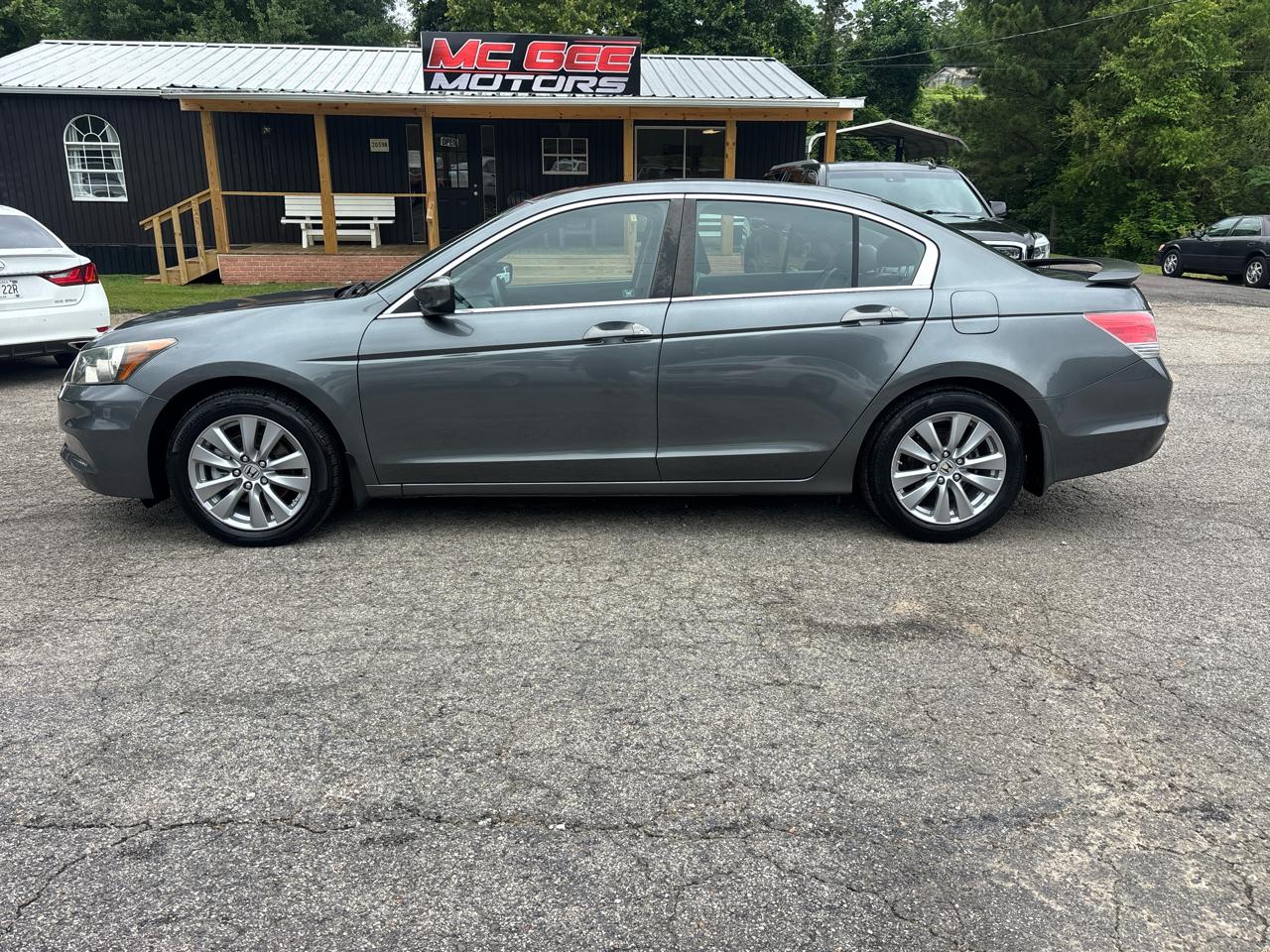 Honda Accord EX Sedan AT 2011
