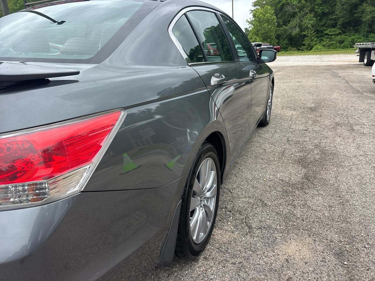 Honda Accord EX Sedan AT 2011