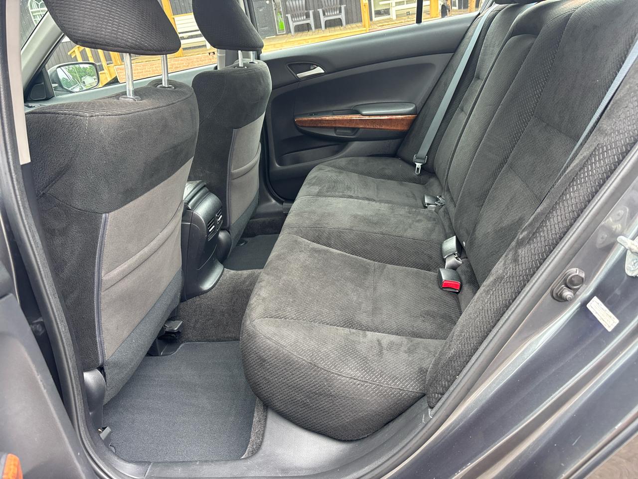 Honda Accord EX Sedan AT 2011