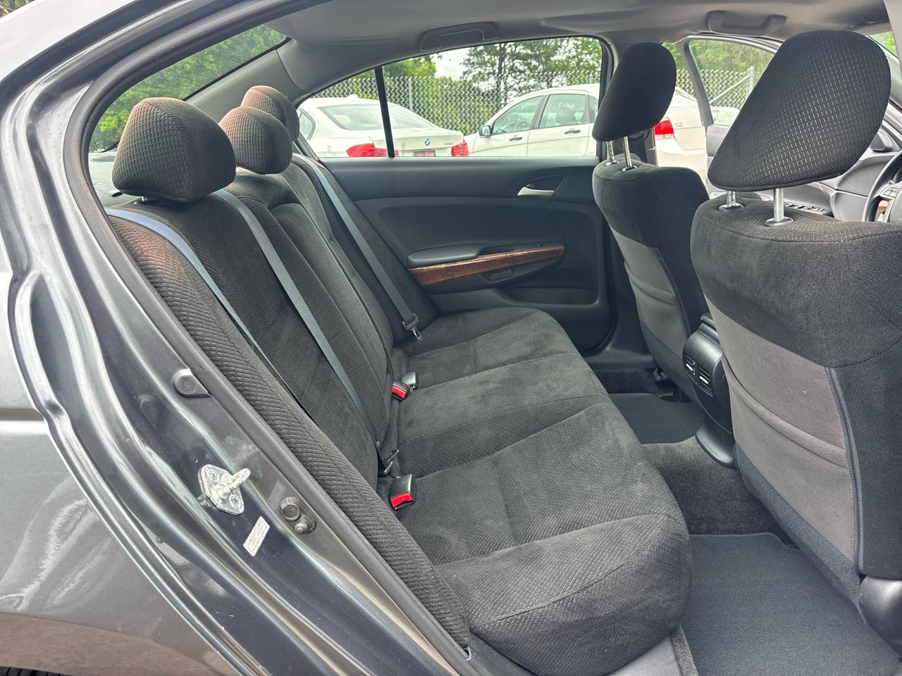 Honda Accord EX Sedan AT 2011