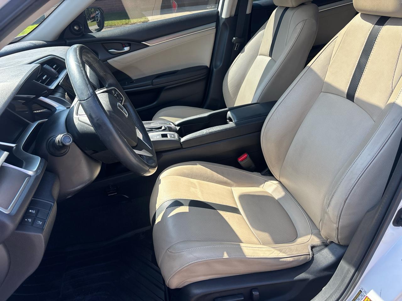 Honda Civic Touring Sedan CVT 2017