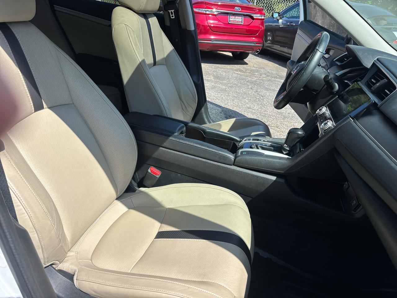 Honda Civic Touring Sedan CVT 2017