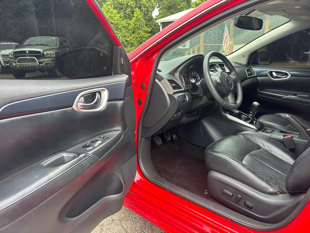 Nissan Sentra SR TURBO CVT 2017
