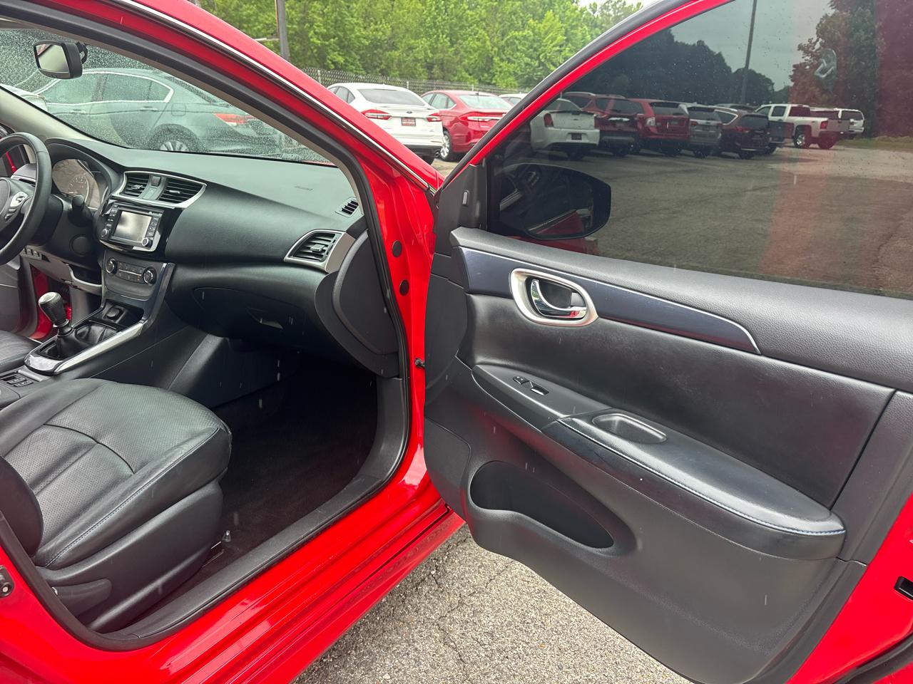 Nissan Sentra SR TURBO CVT 2017