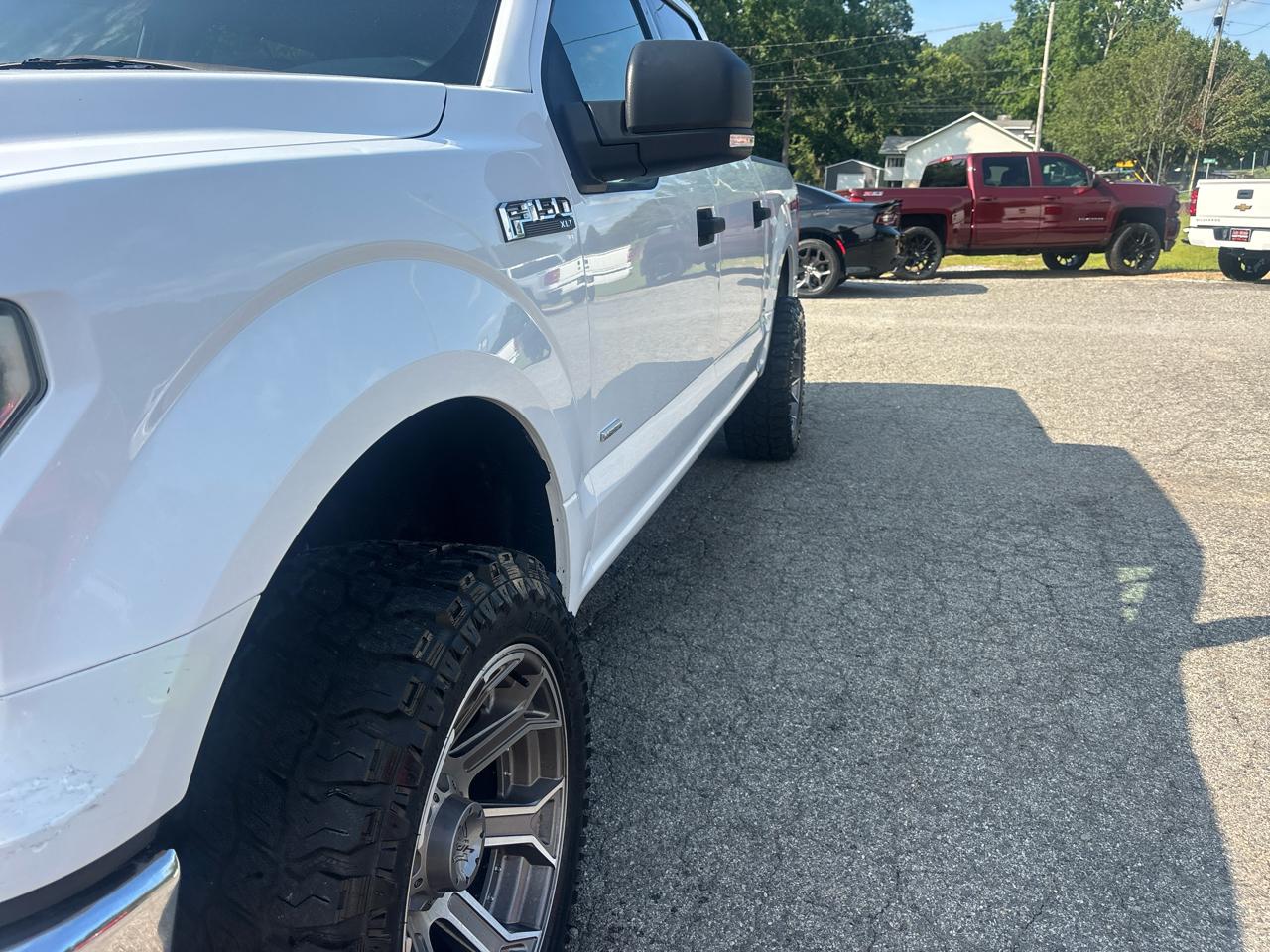 Ford F-150 Lariat SuperCrew 5.5-ft. Bed 4WD 2016