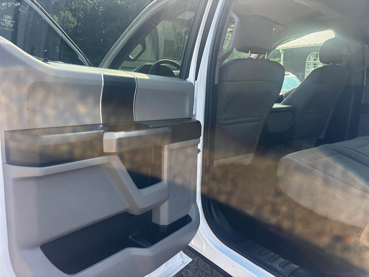 Ford F-150 Lariat SuperCrew 5.5-ft. Bed 4WD 2016