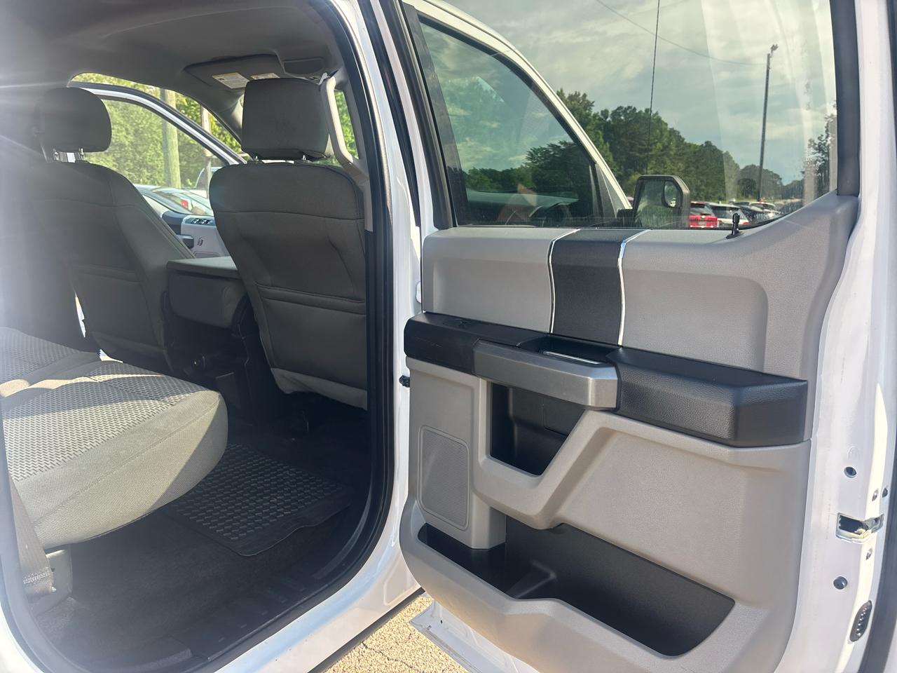 Ford F-150 Lariat SuperCrew 5.5-ft. Bed 4WD 2016