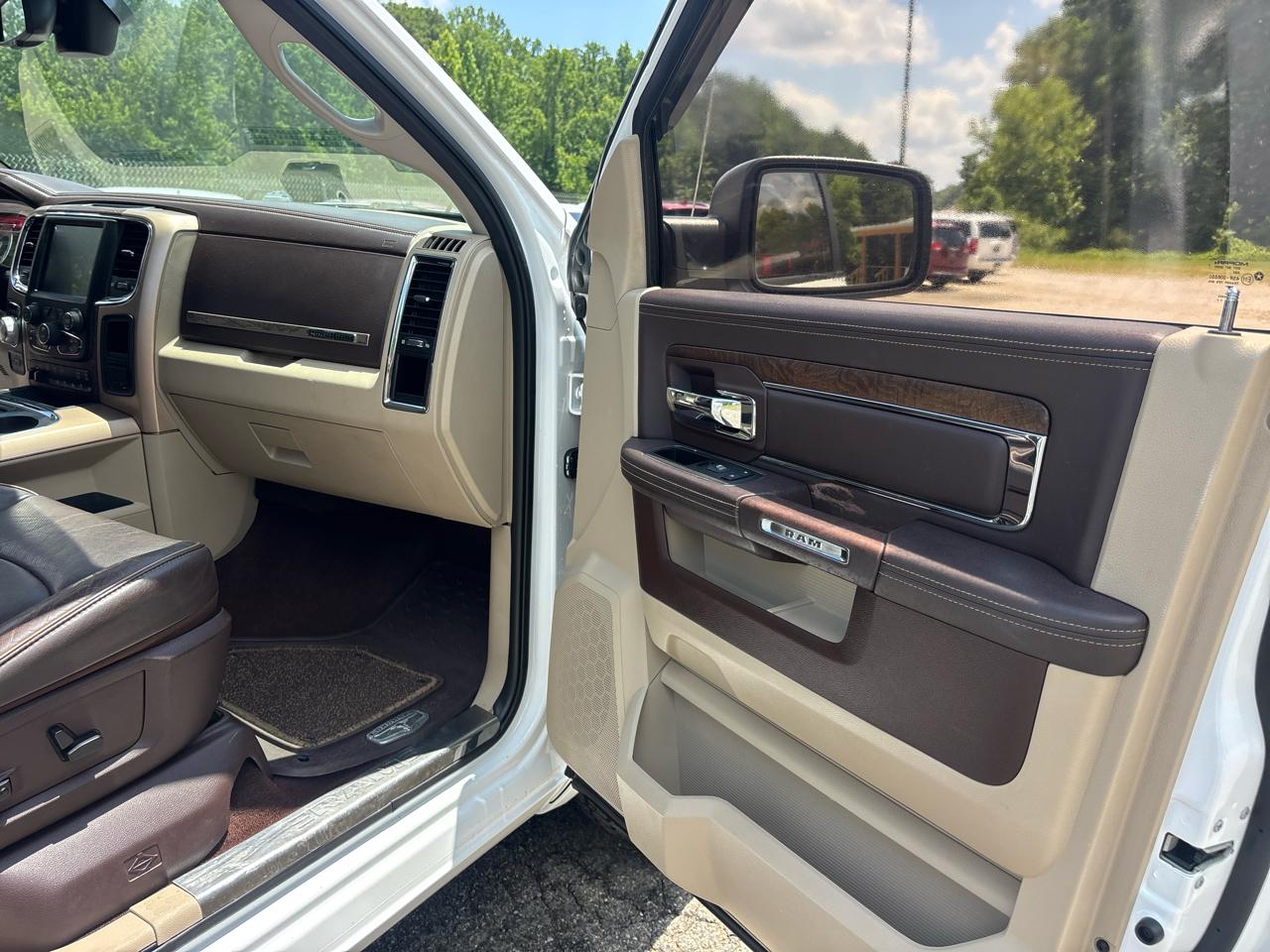 RAM 1500 Longhorn Crew Cab SWB 4WD 2016