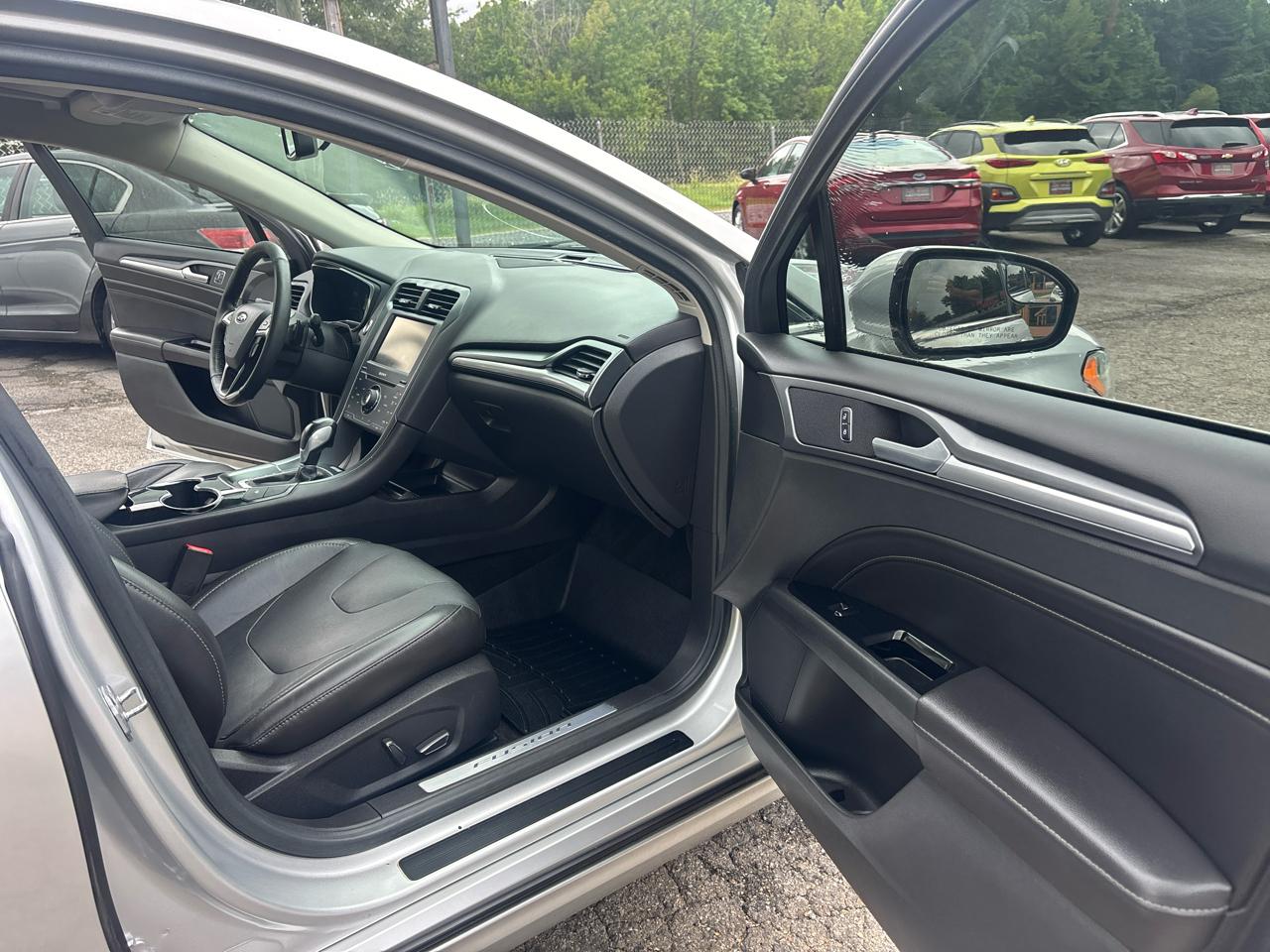 Ford Fusion Titanium AWD 2014