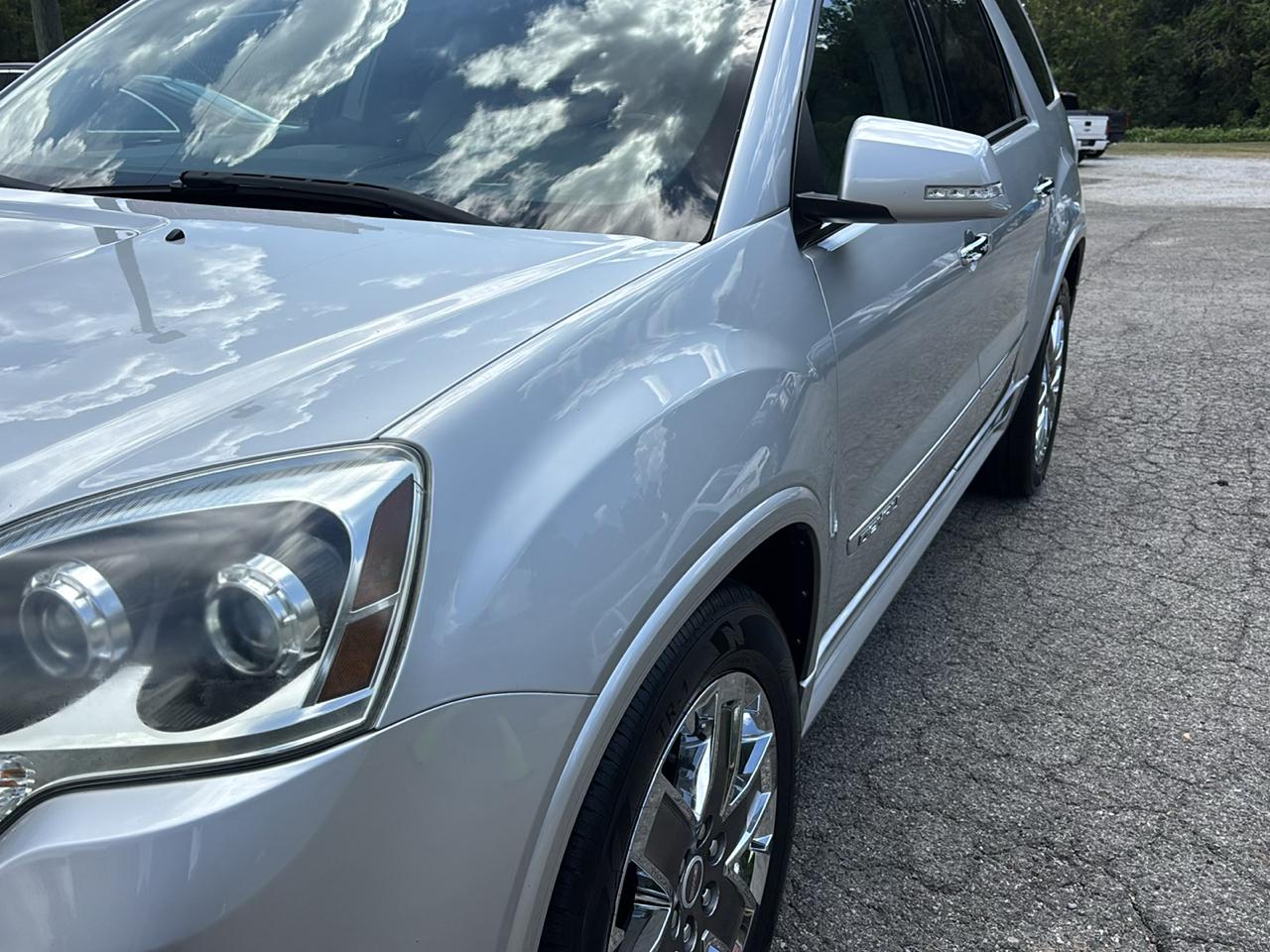 GMC Acadia Denali FWD 2011