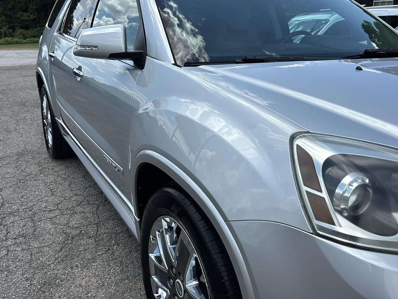 GMC Acadia Denali FWD 2011