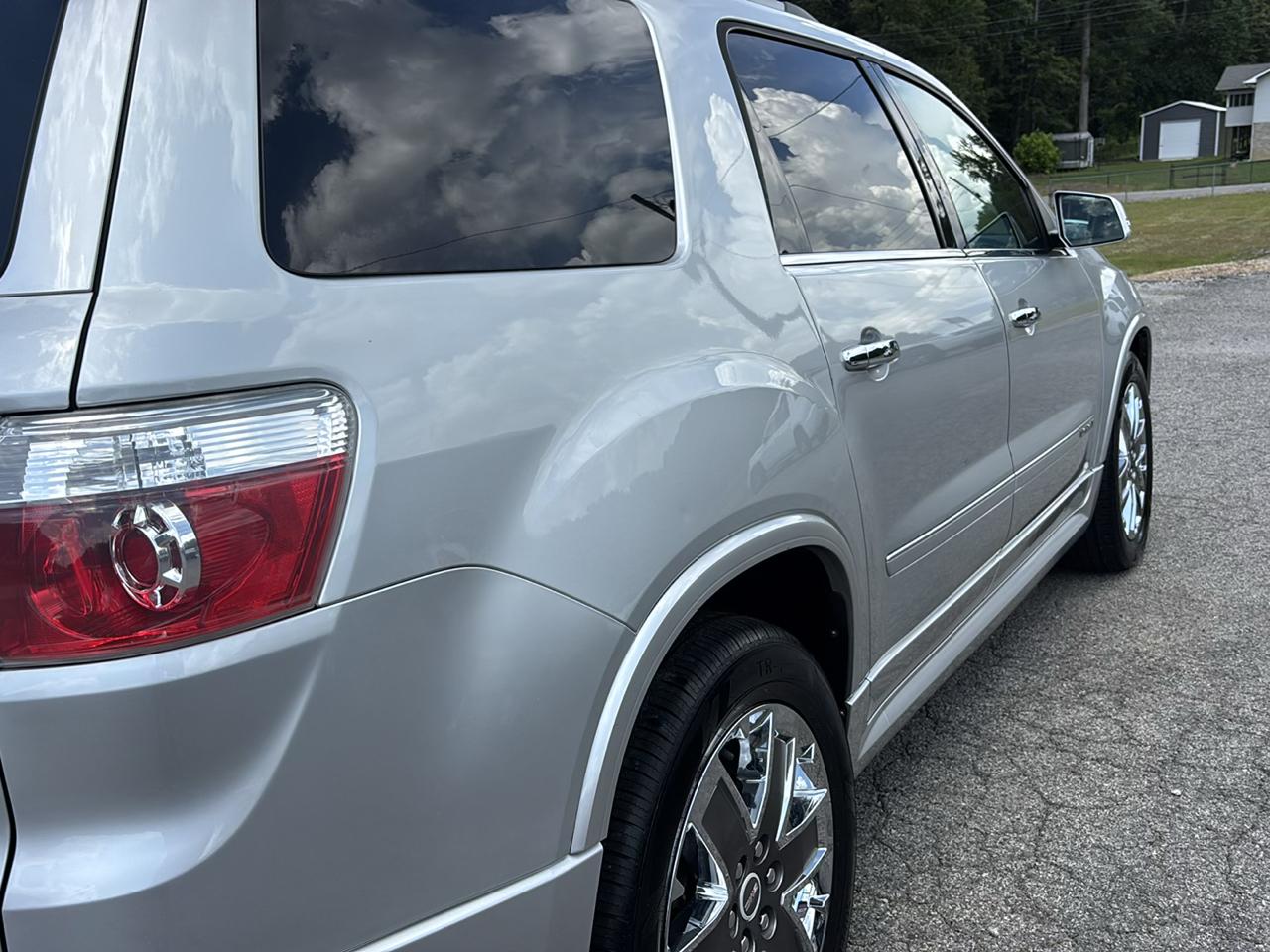 GMC Acadia Denali FWD 2011