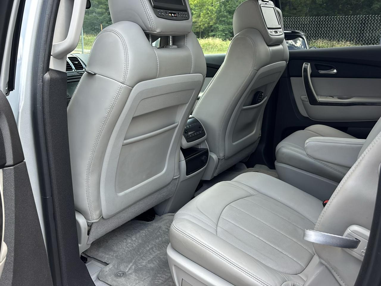 GMC Acadia Denali FWD 2011