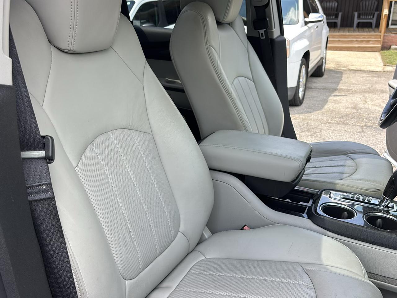 GMC Acadia Denali FWD 2011