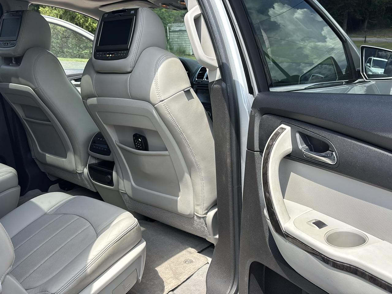 GMC Acadia Denali FWD 2011