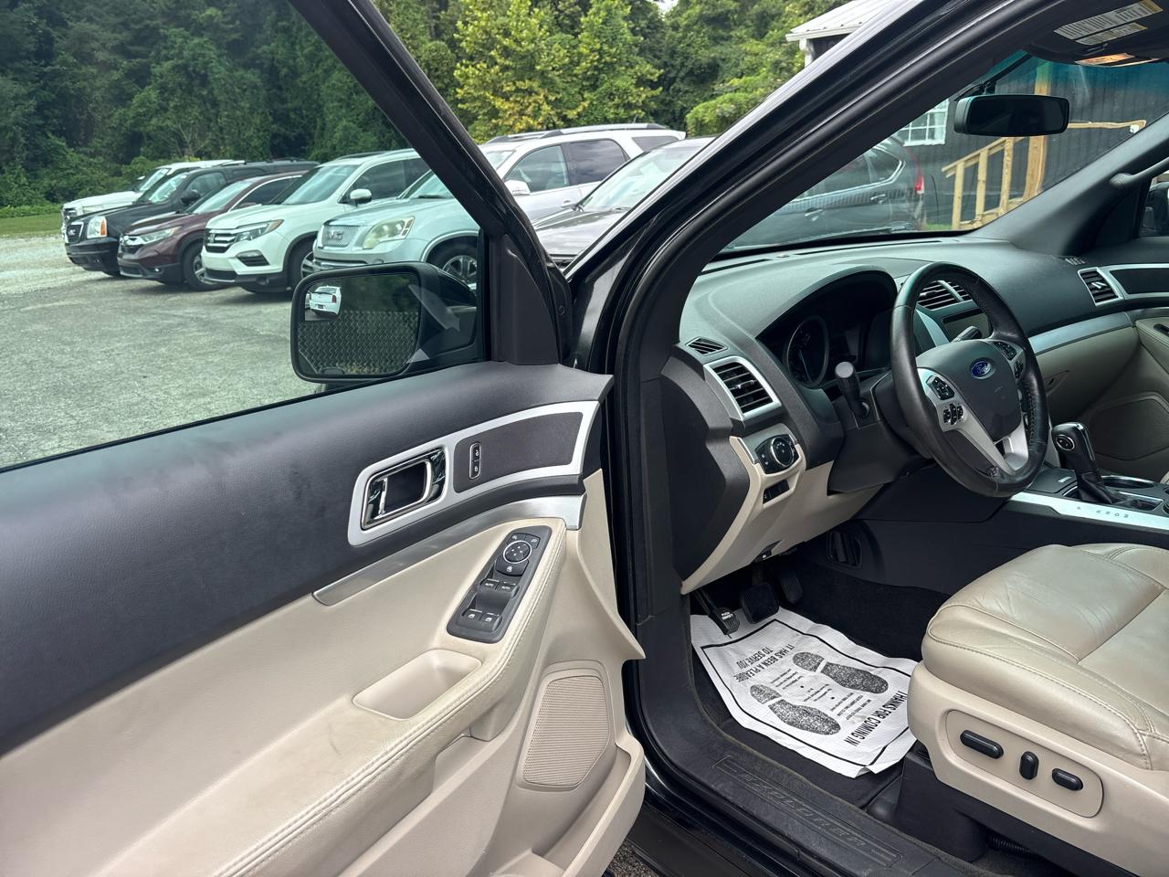 Ford Explorer XLT FWD 2014