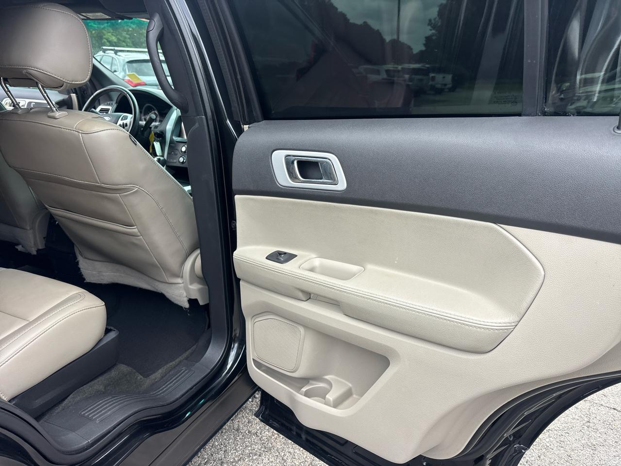 Ford Explorer XLT FWD 2014