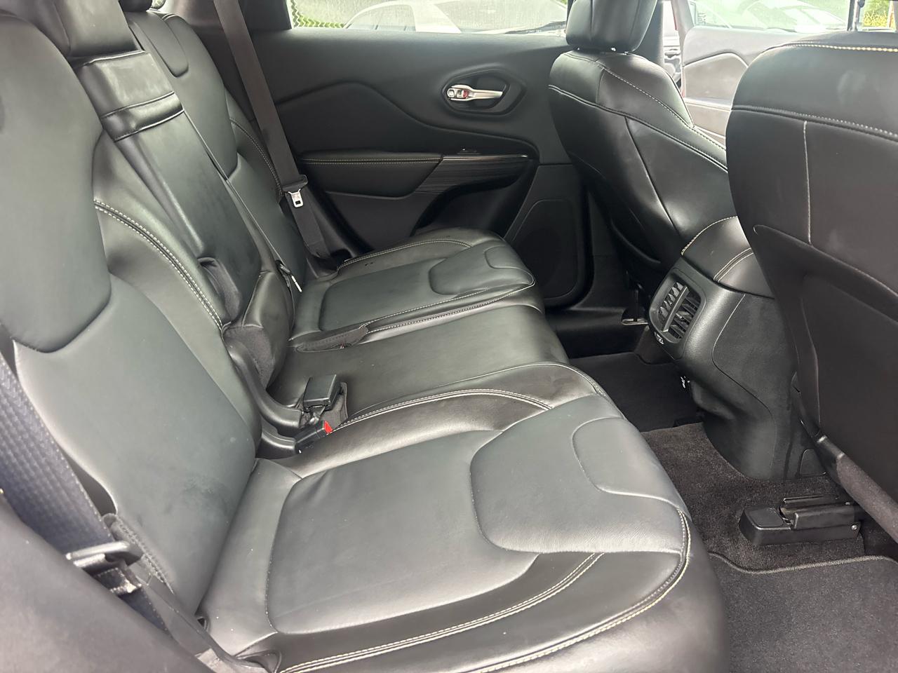 Jeep Cherokee Limited 4WD 2015