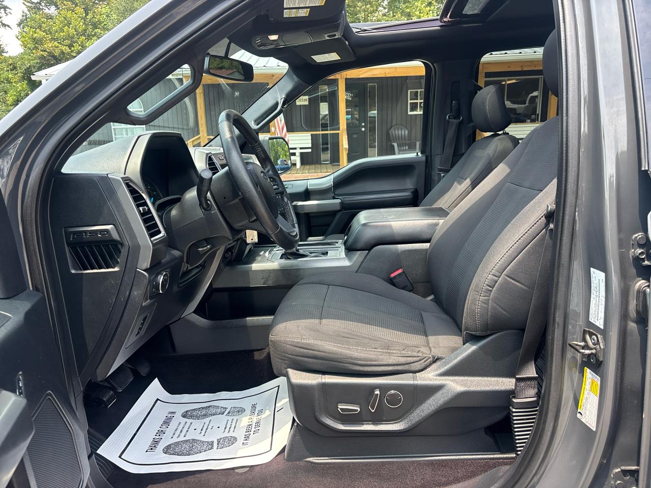 Ford F-150 Lariat SuperCrew 5.5-ft. Bed 4WD 2016