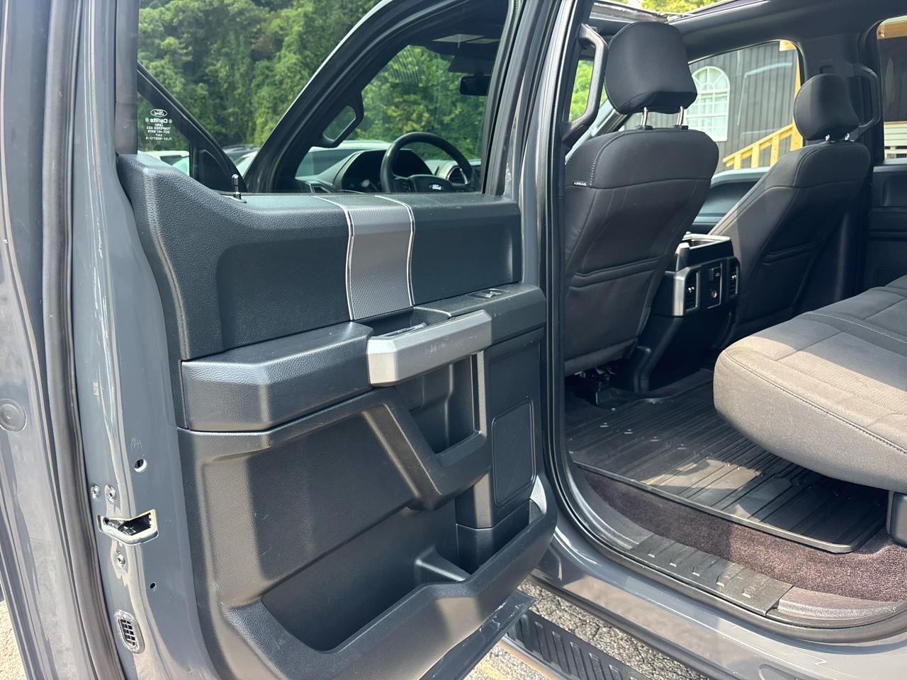 Ford F-150 Lariat SuperCrew 5.5-ft. Bed 4WD 2016