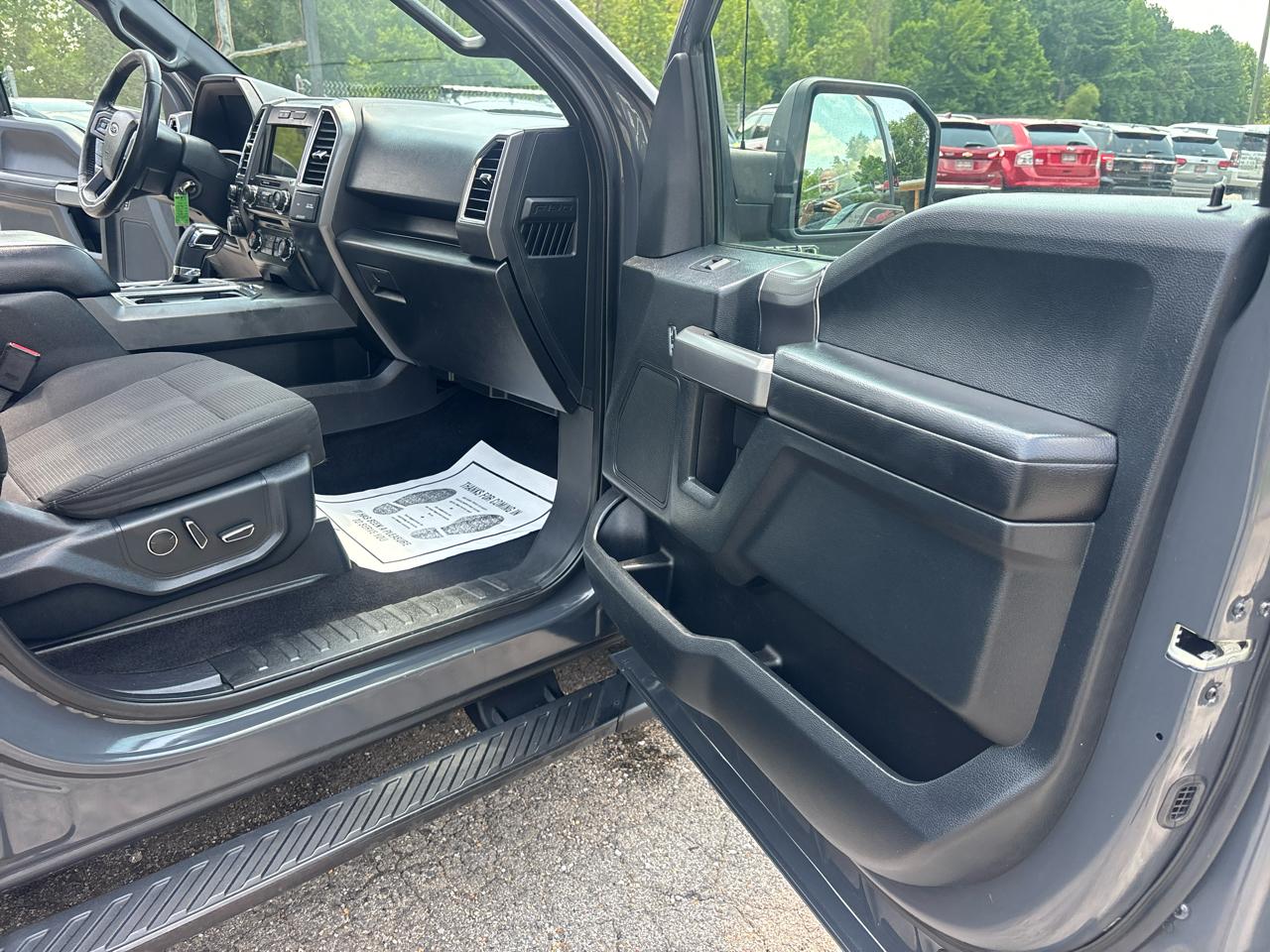 Ford F-150 Lariat SuperCrew 5.5-ft. Bed 4WD 2016