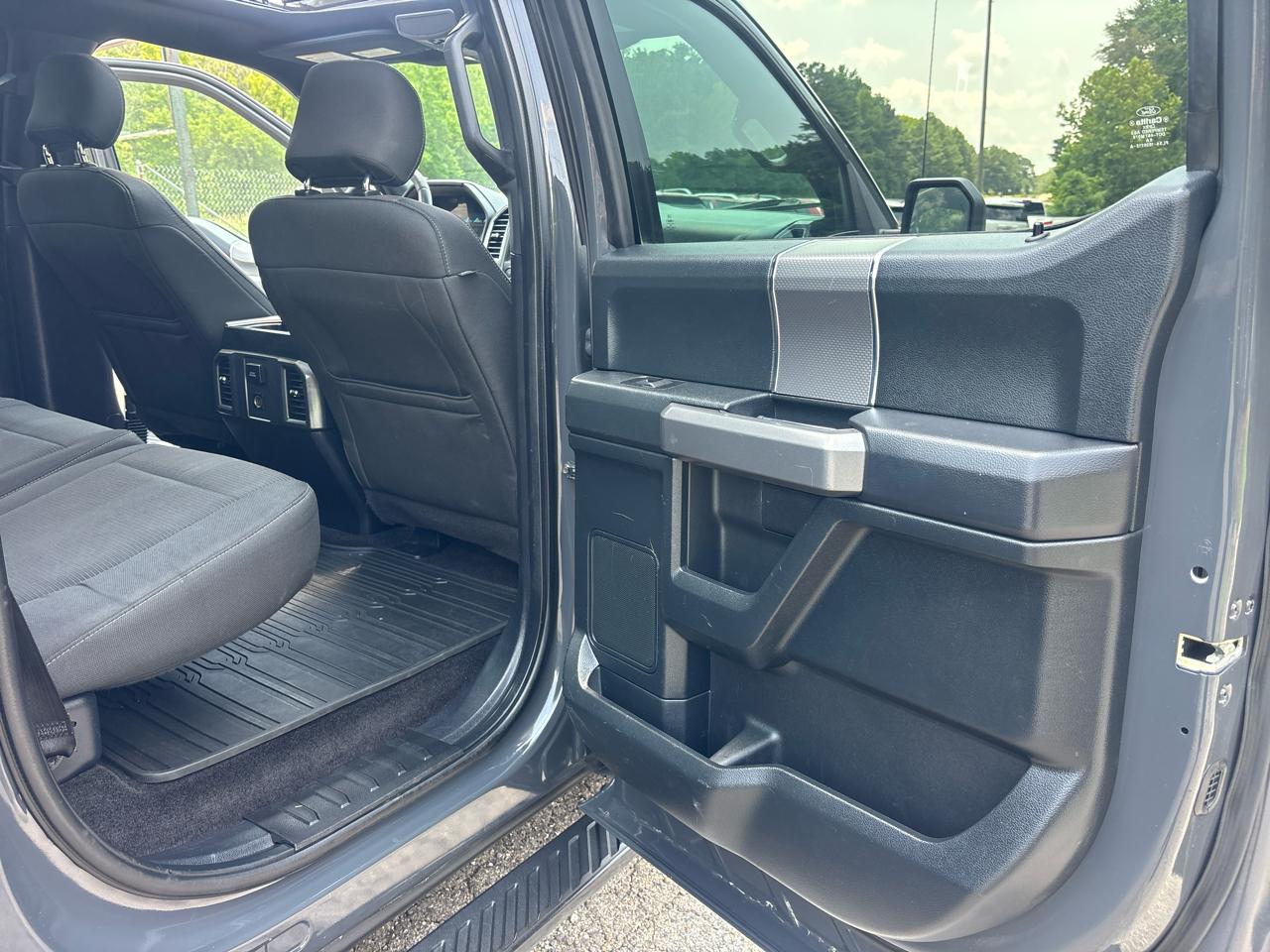 Ford F-150 Lariat SuperCrew 5.5-ft. Bed 4WD 2016
