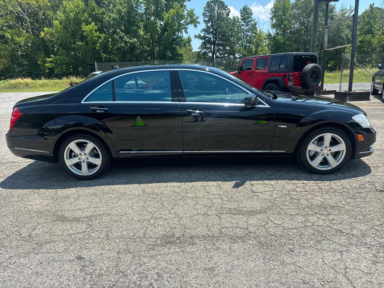 Mercedes-Benz S-Class S550 2012