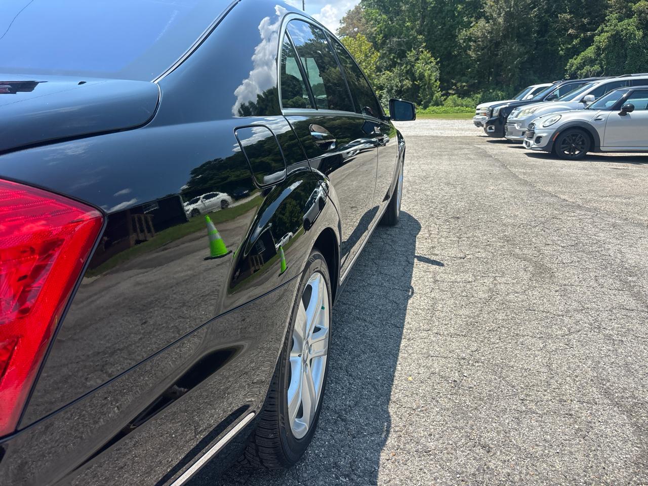 Mercedes-Benz S-Class S550 2012