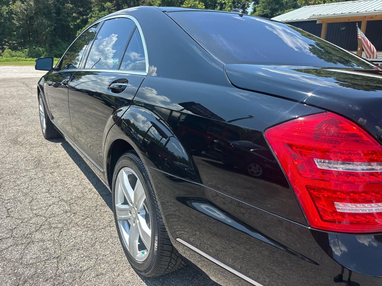 Mercedes-Benz S-Class S550 2012