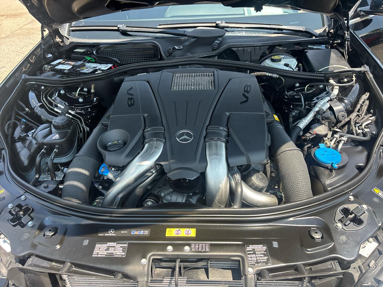 Mercedes-Benz S-Class S550 2012
