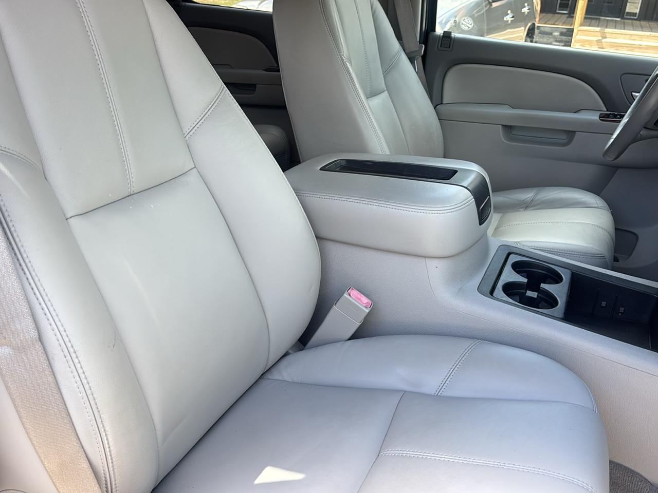 GMC Yukon SLT1 2WD 2010