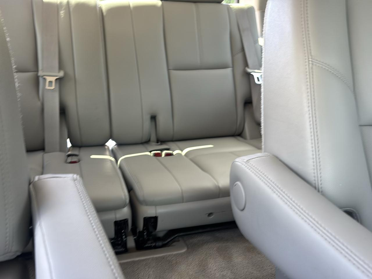 GMC Yukon SLT1 2WD 2010