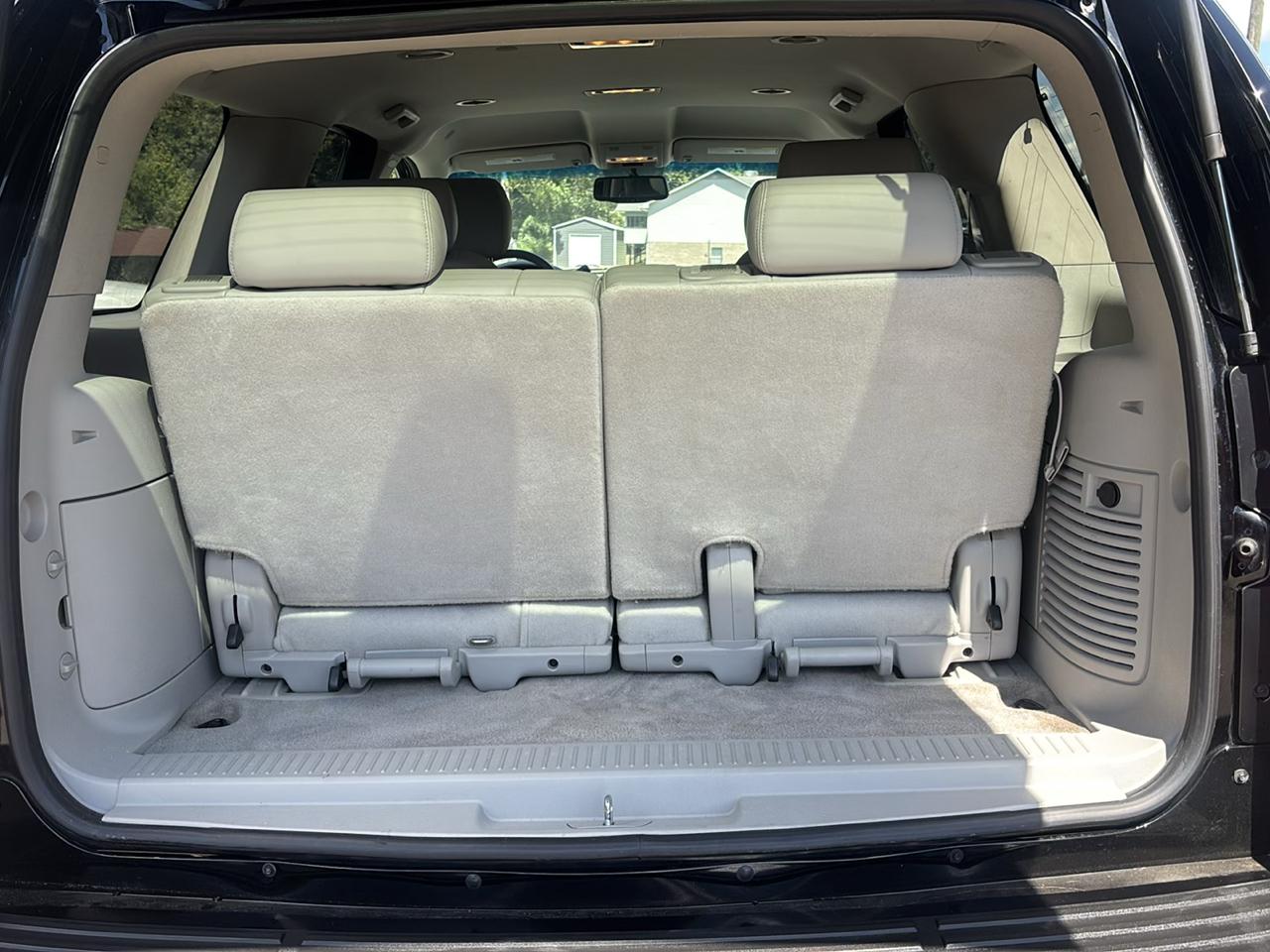 GMC Yukon SLT1 2WD 2010