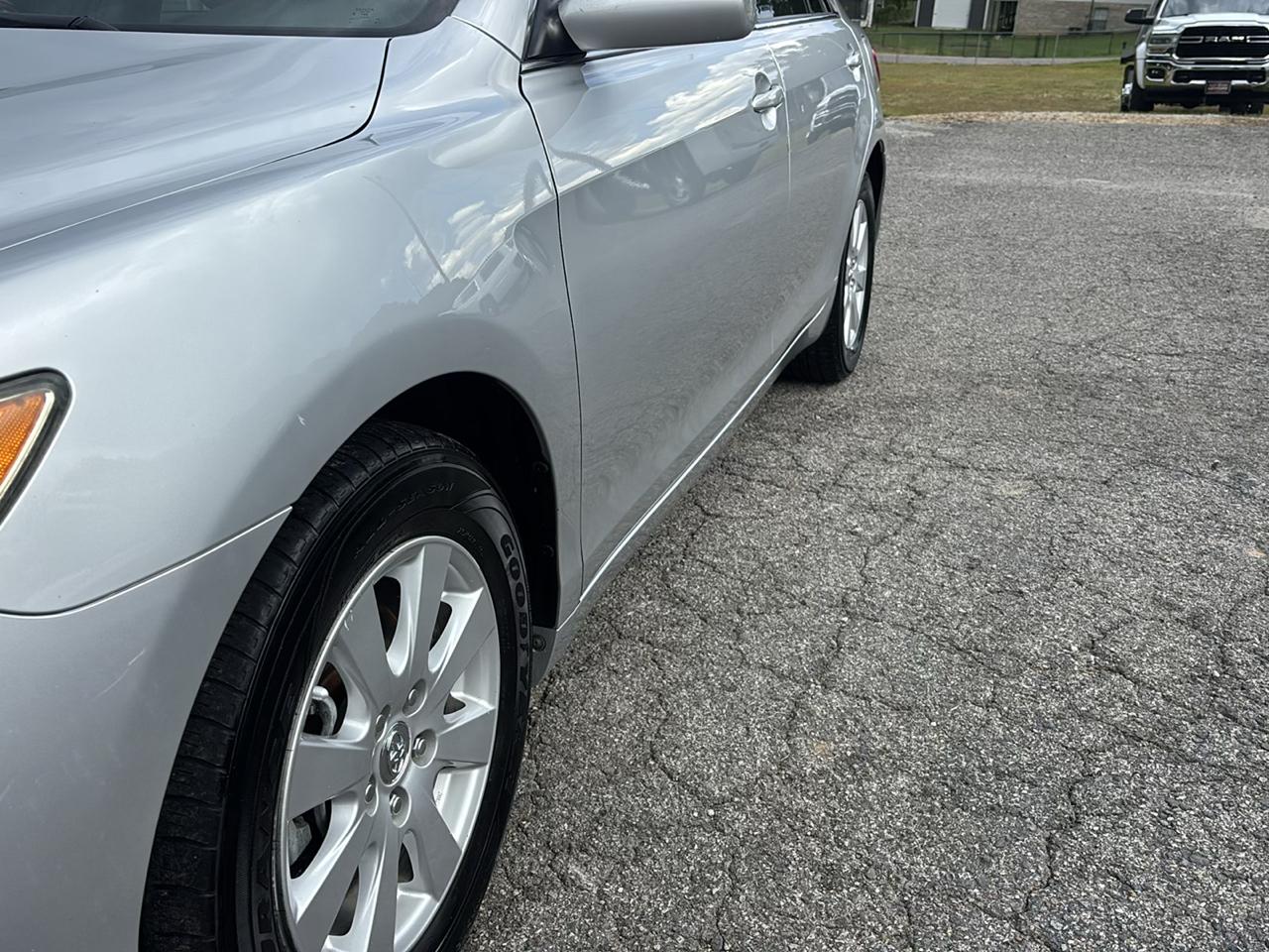 Toyota Camry XLE 5-Spd AT 2009