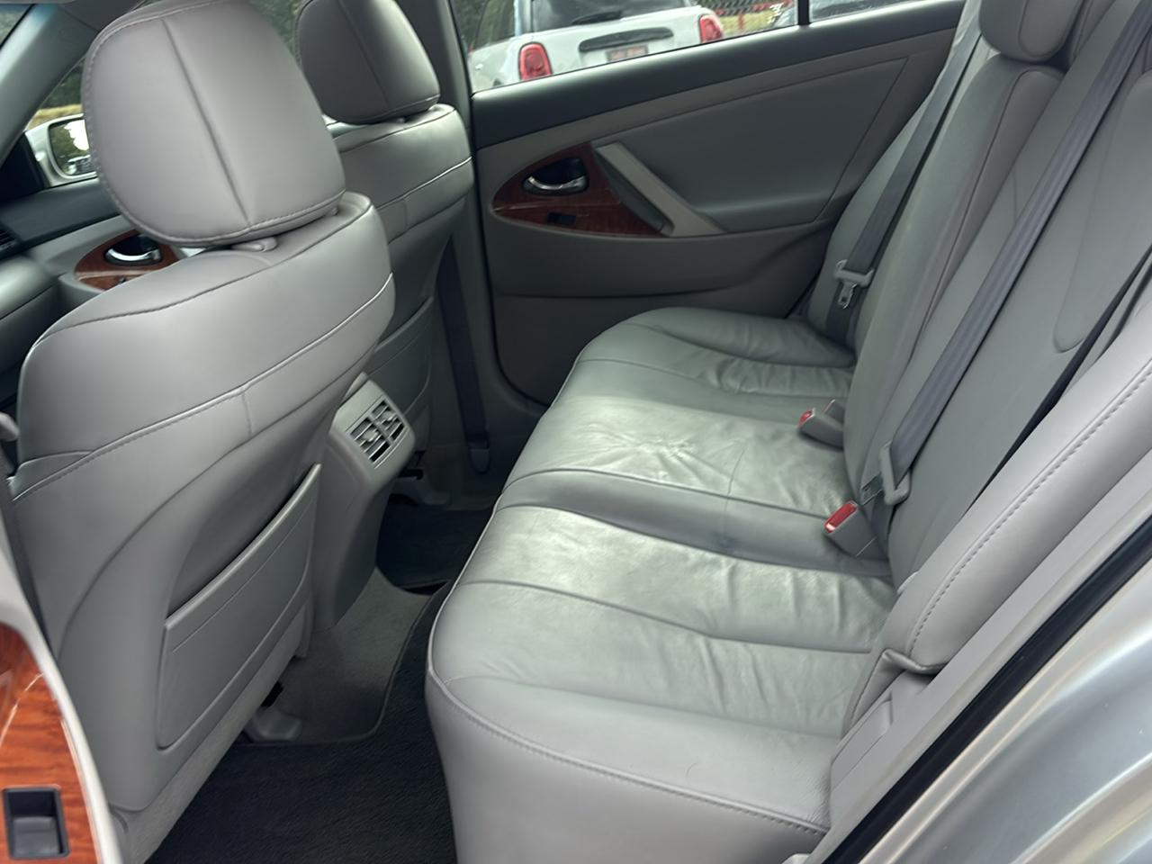 Toyota Camry XLE 5-Spd AT 2009