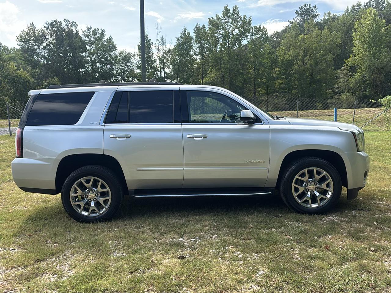 GMC Yukon SLT 2WD 2019