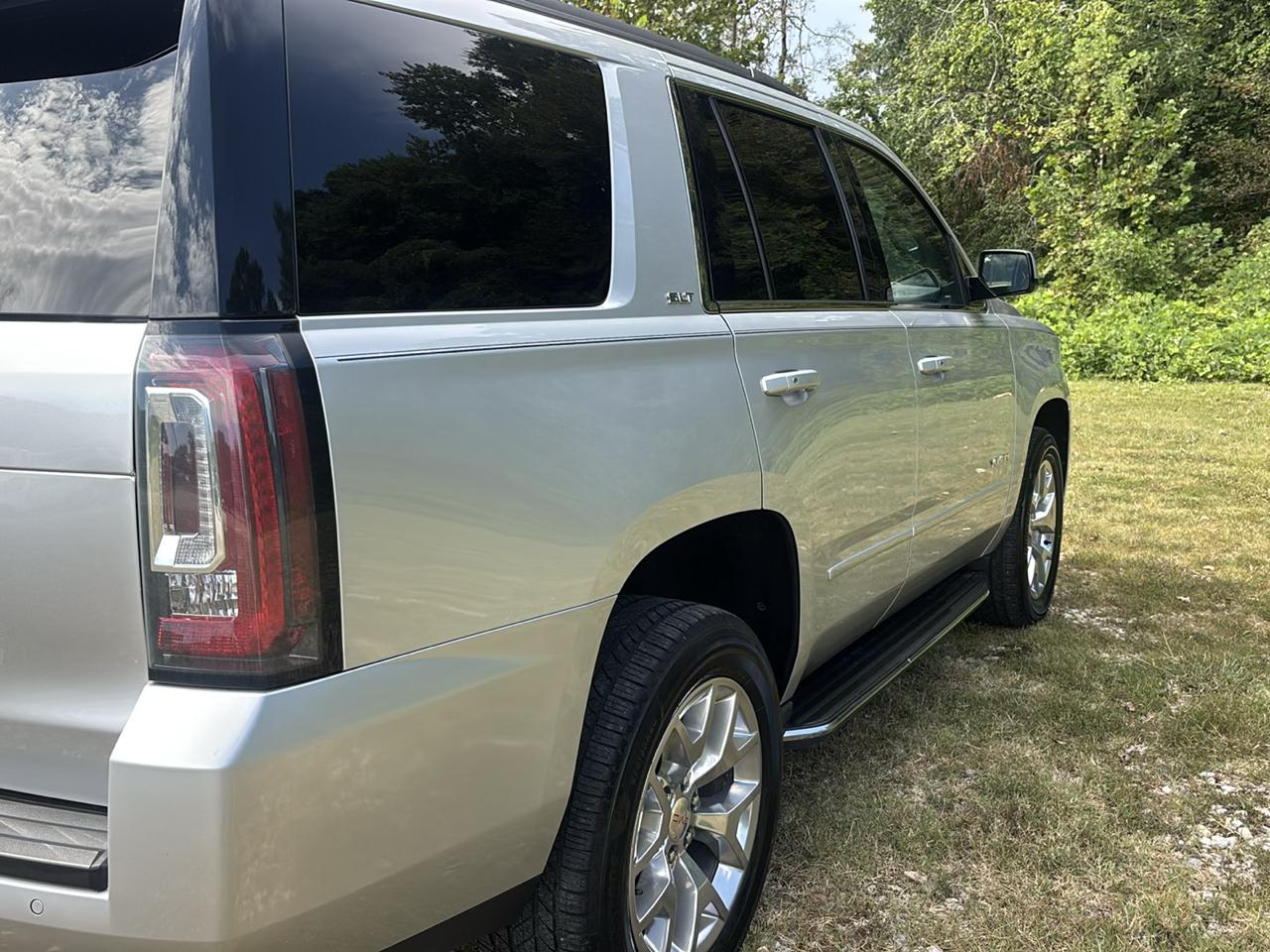 GMC Yukon SLT 2WD 2019