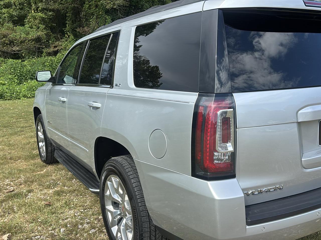 GMC Yukon SLT 2WD 2019