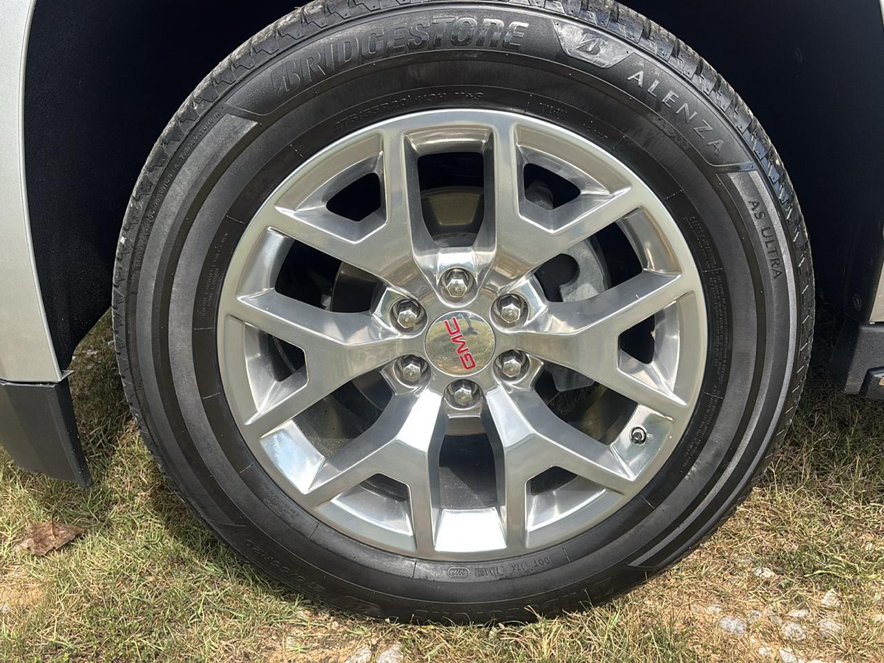 GMC Yukon SLT 2WD 2019