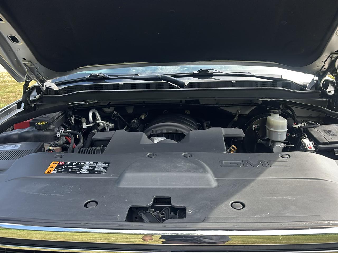 GMC Yukon SLT 2WD 2019