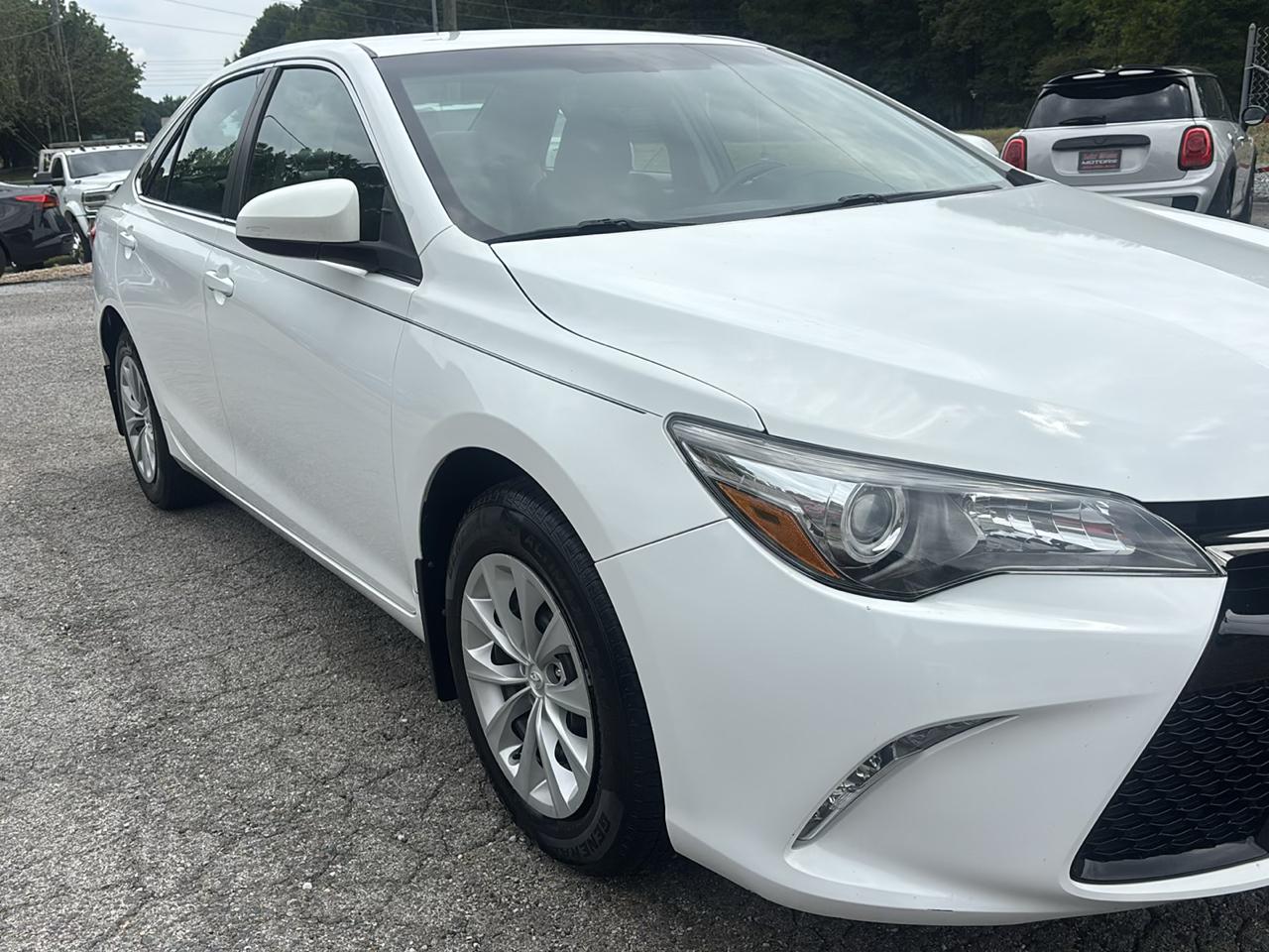 Toyota Camry SE 2017