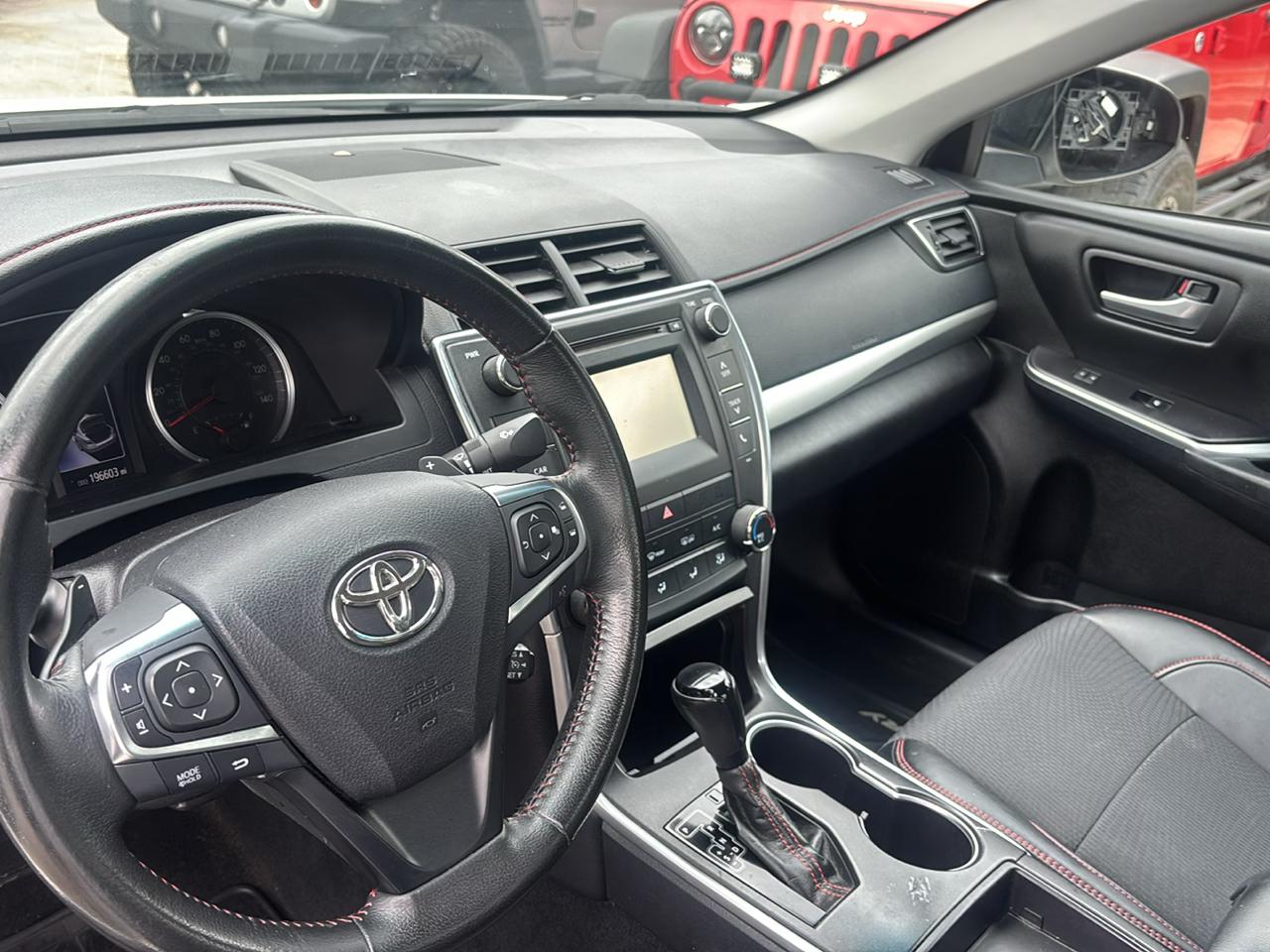 Toyota Camry SE 2017