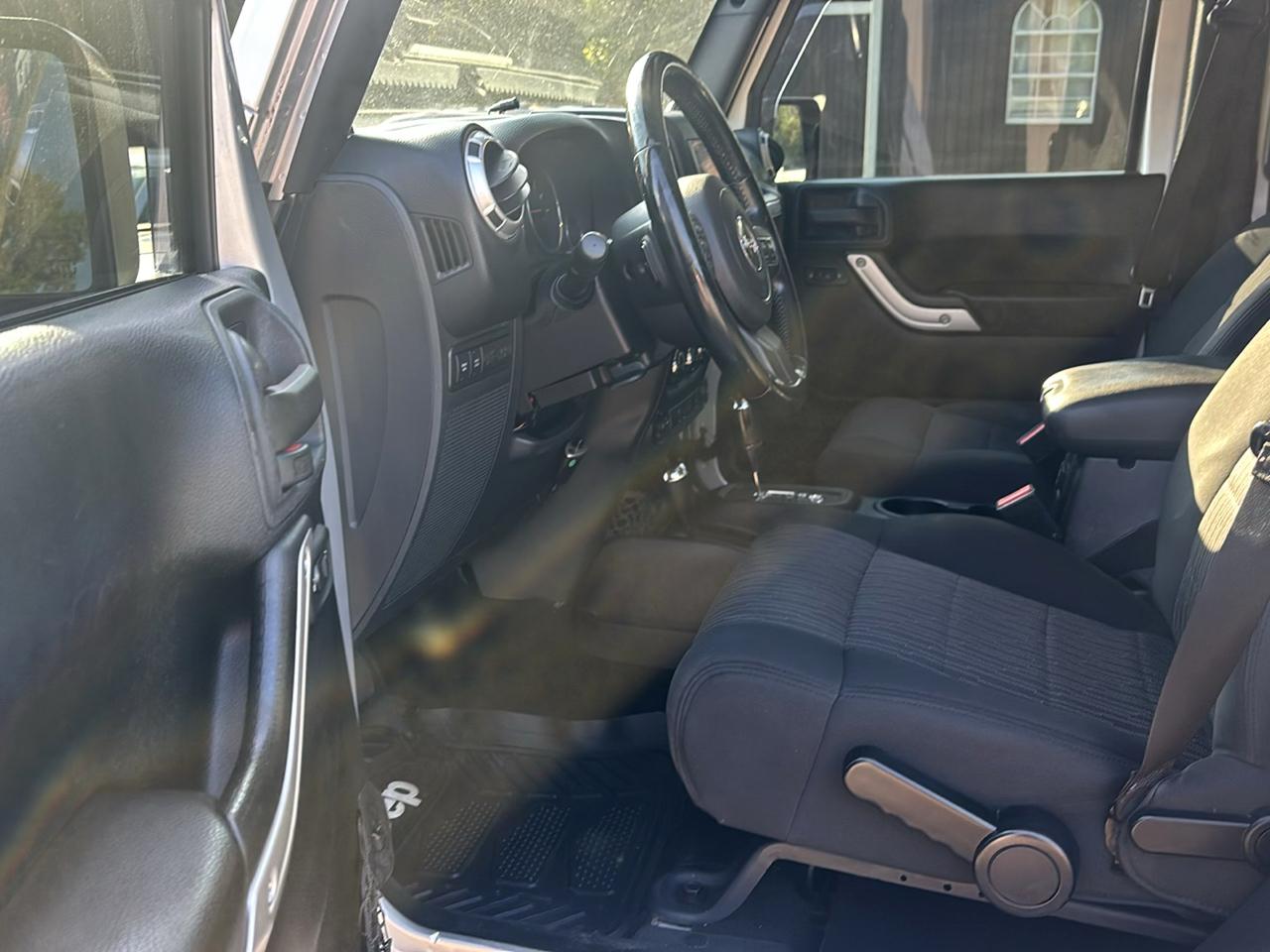 Jeep Wrangler Unlimited Rubicon 4WD 2012