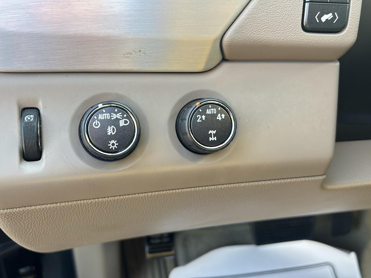 GMC Yukon SLT 4WD 2016