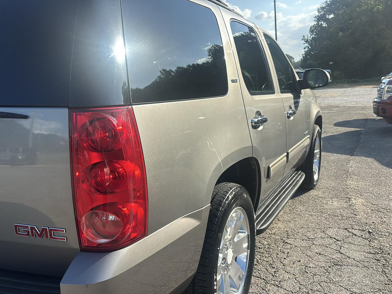 GMC Yukon SLT-1 2WD 2009