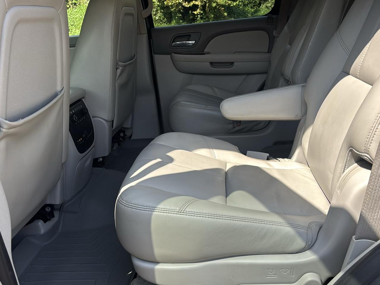 GMC Yukon SLT-1 2WD 2009