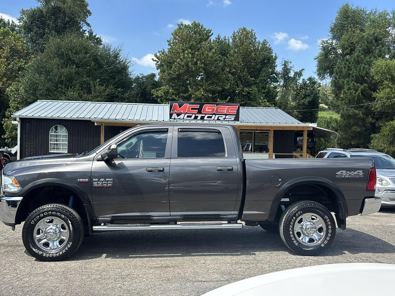 RAM 2500 Tradesman Crew Cab SWB 4WD 2017