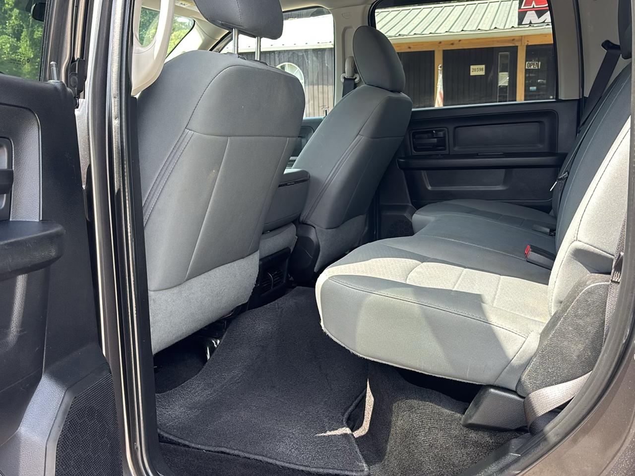 RAM 2500 Tradesman Crew Cab SWB 4WD 2017