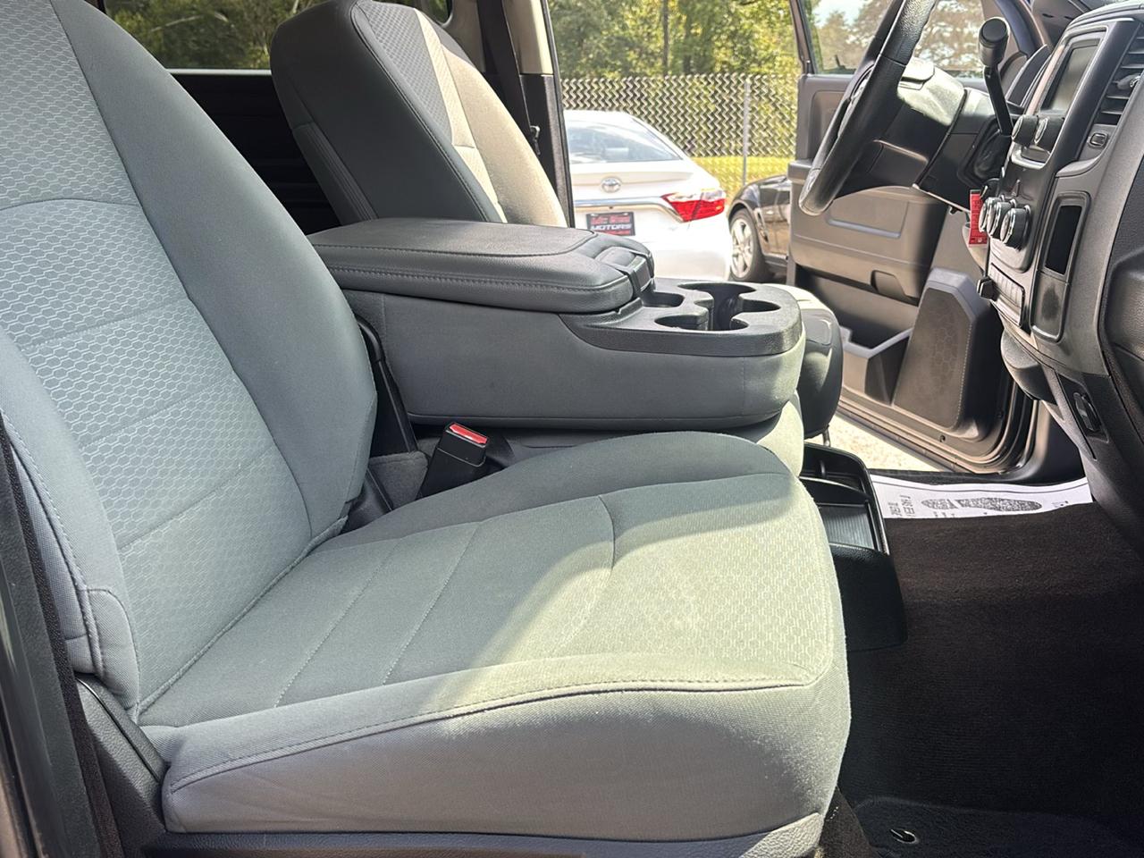 RAM 2500 Tradesman Crew Cab SWB 4WD 2017