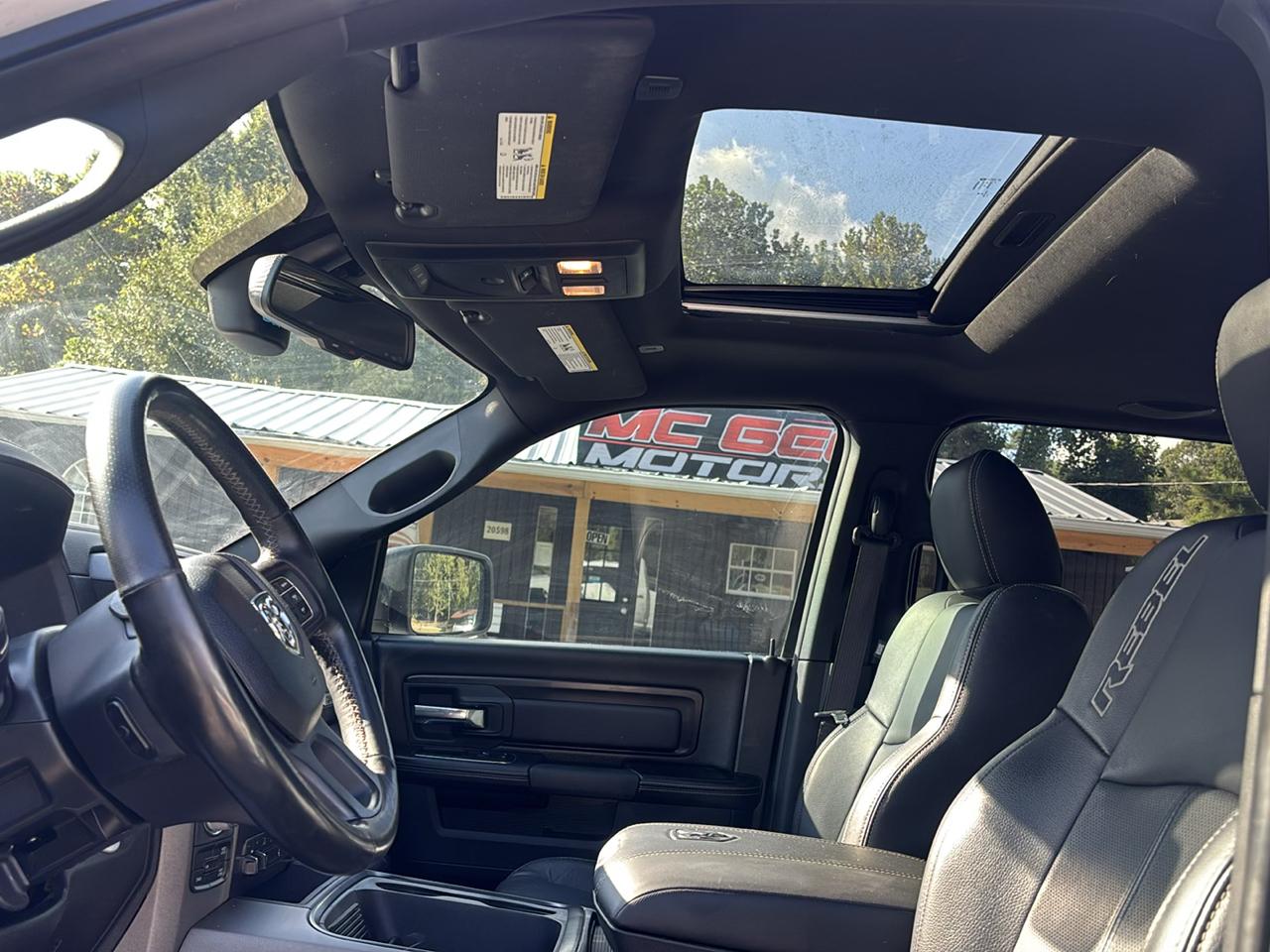 RAM 1500 Rebel Crew Cab SWB 4WD 2018